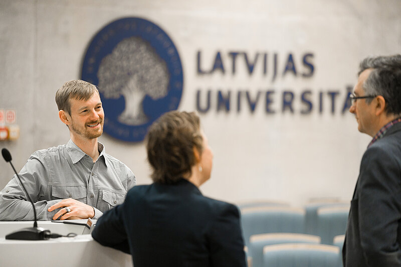 Noslēgusies Grega Traimara (ASV) vizīte Latvijas universitātē