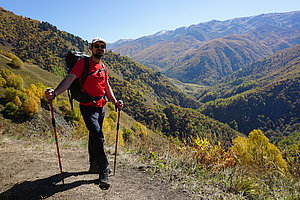 Pētnieks Didzis Berenis, atpūšoties Gruzijas kalnos brīvajā laikā (2019). Foto no personīgā arhīva.